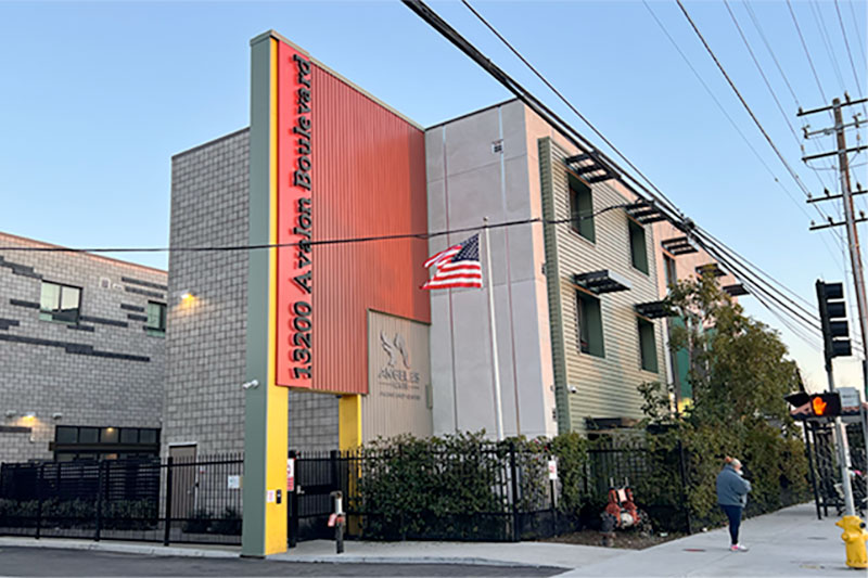 Angeles House